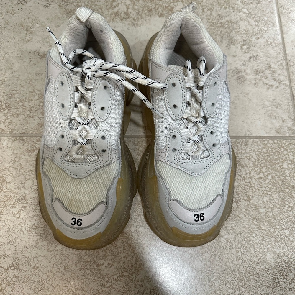 Balenciaga sneakers size 36. Preowned. Sneakers only.